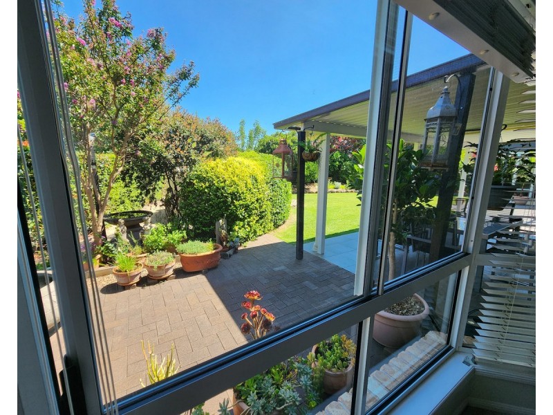 14 Vicky Avenue, Crows Nest QLD 4355