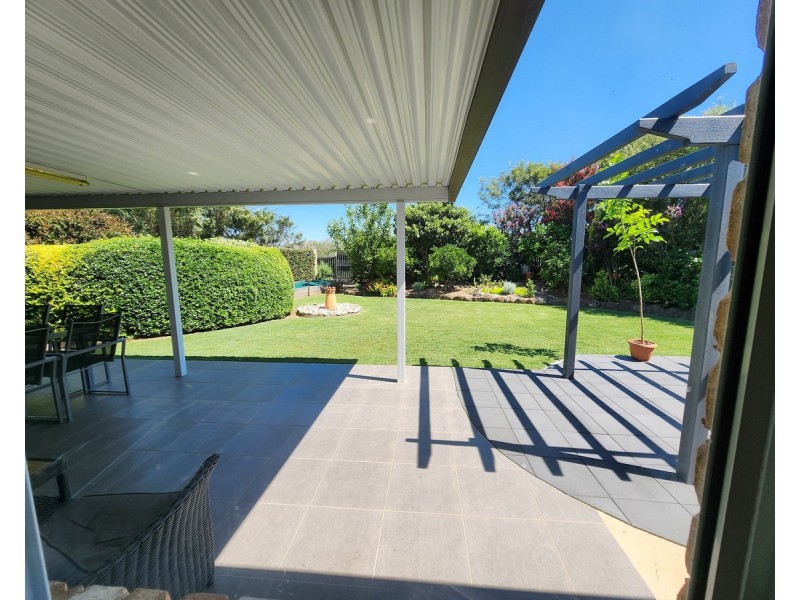14 Vicky Avenue, Crows Nest QLD 4355