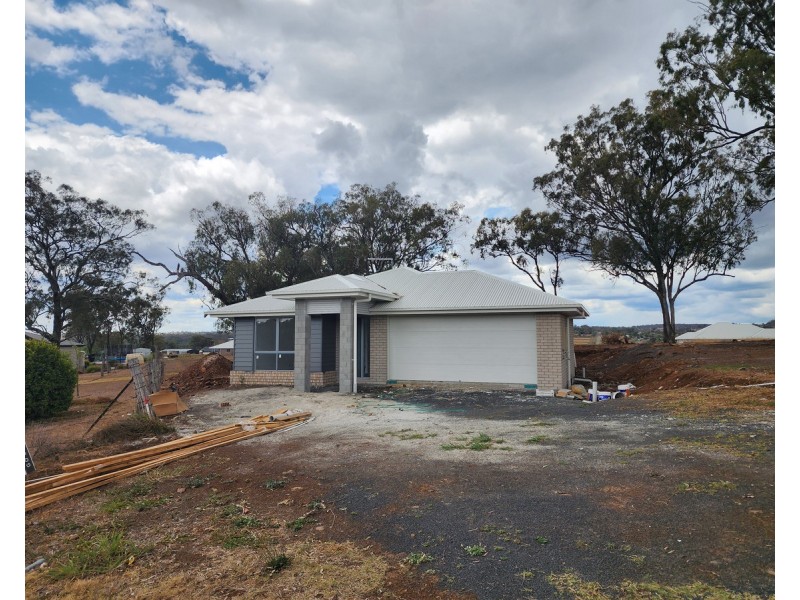 24A Peters Road, Meringandan West QLD 4352