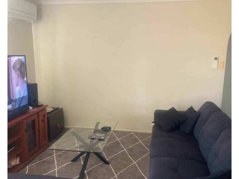 1 & 2/32 Weise Street, Oakey QLD 4401
