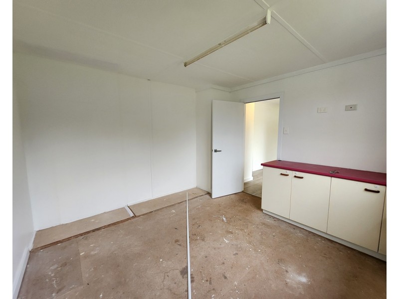 26A South Street, Crows Nest QLD 4355