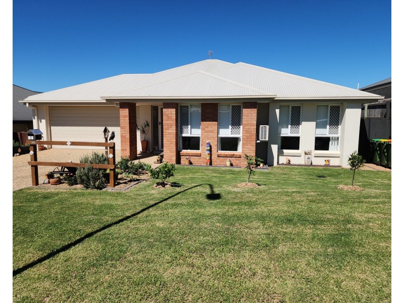 32 Parkview Drive, Glenvale QLD 4350