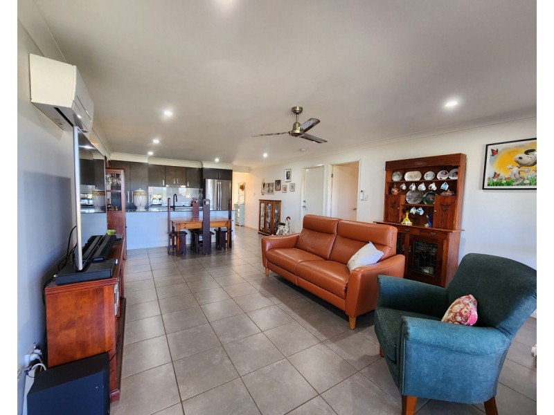 32 Parkview Drive, Glenvale QLD 4350