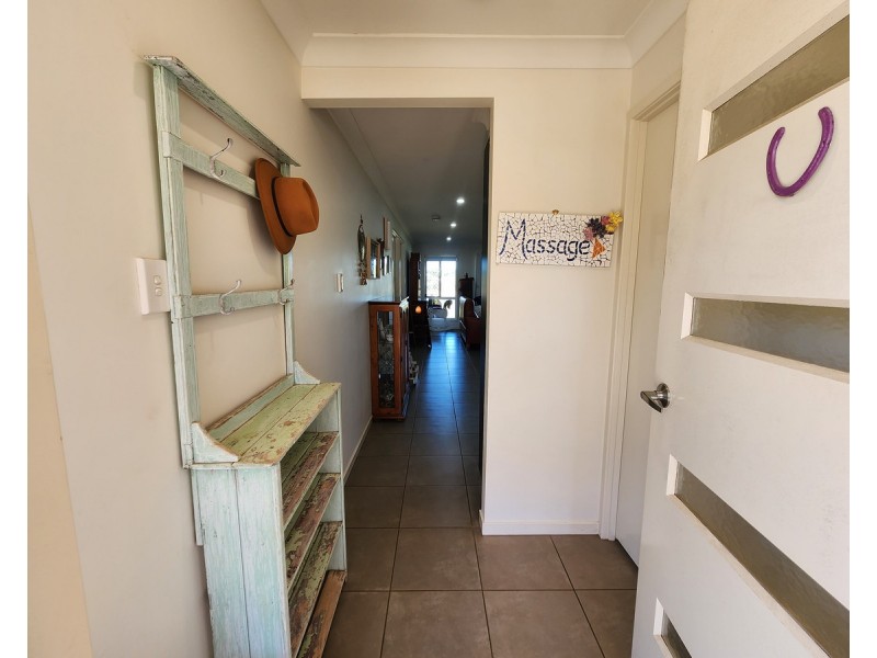 32 Parkview Drive, Glenvale QLD 4350