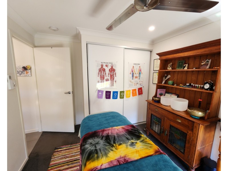 32 Parkview Drive, Glenvale QLD 4350