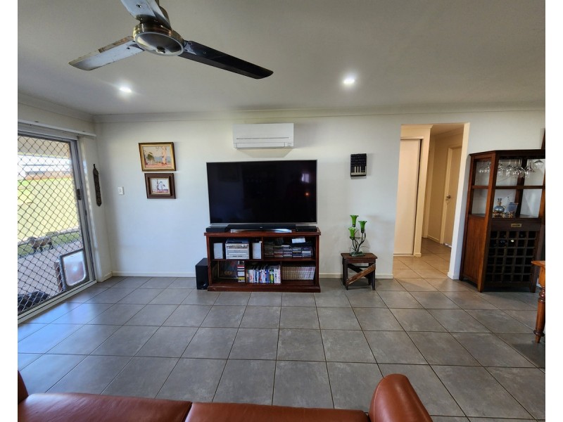 32 Parkview Drive, Glenvale QLD 4350