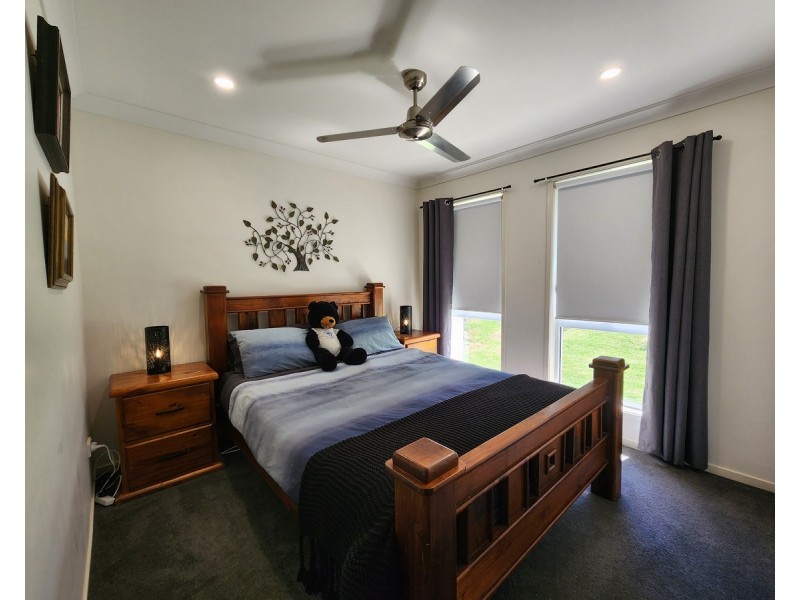 32 Parkview Drive, Glenvale QLD 4350
