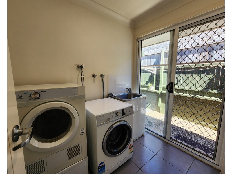 32 Parkview Drive, Glenvale QLD 4350