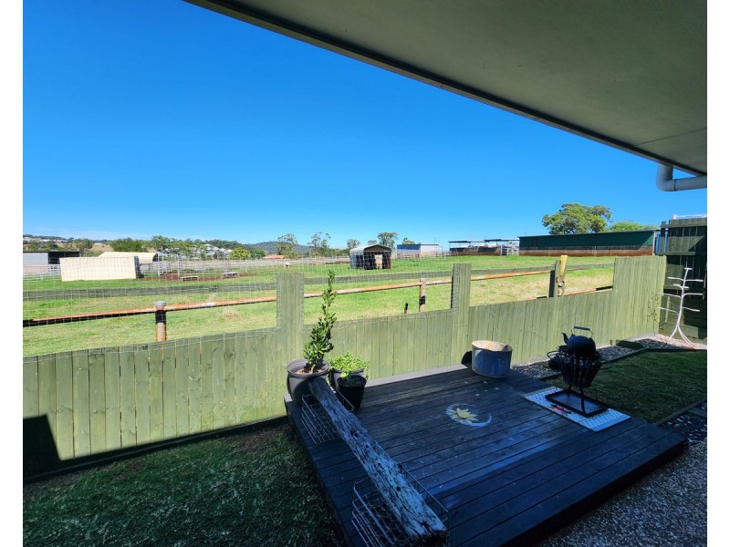 32 Parkview Drive, Glenvale QLD 4350