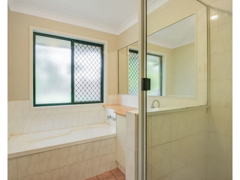 10 Jones Road, Withcott QLD 4352