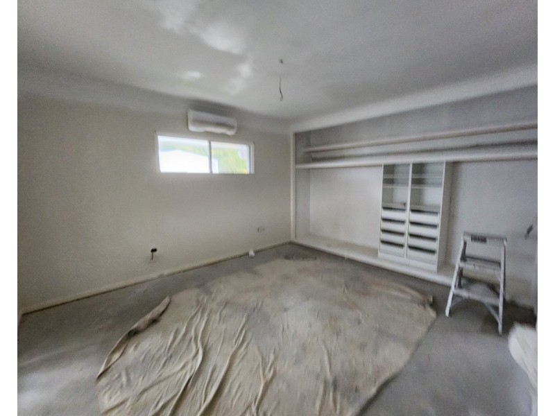 11 Shorelands Drive, Withcott QLD 4352