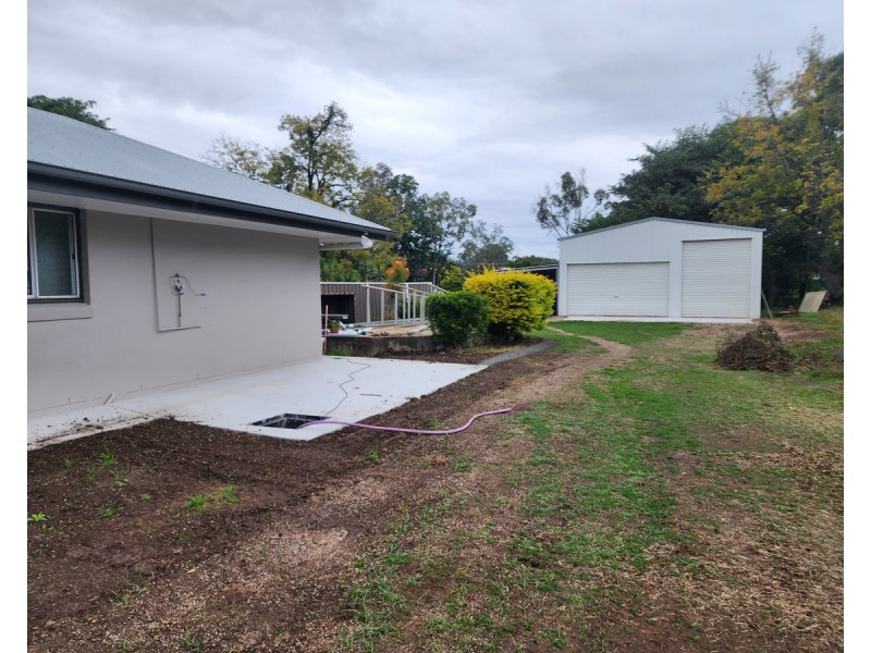 11 Shorelands Drive, Withcott QLD 4352