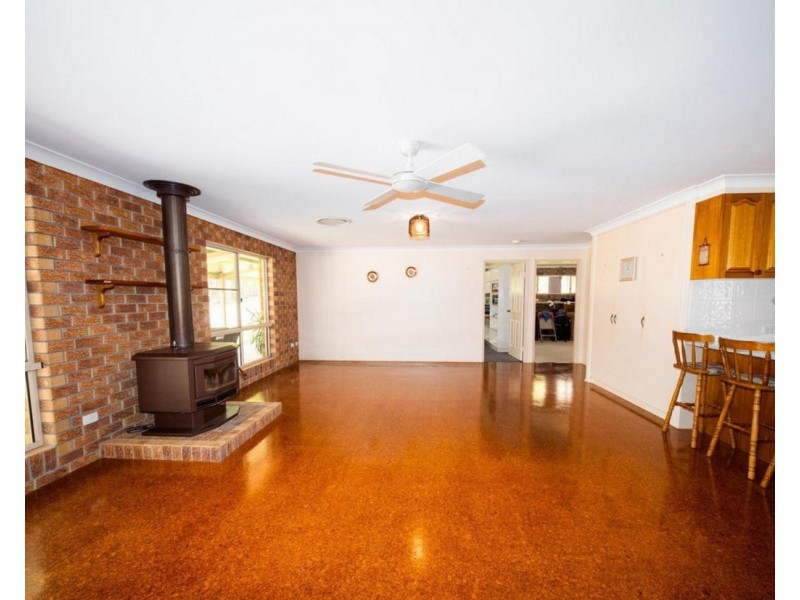 394 Philps Road, Ringwood QLD 4343