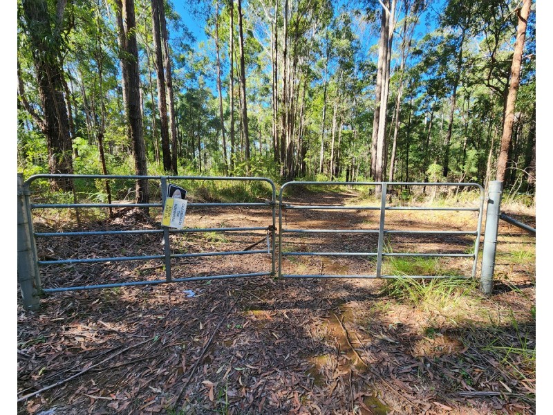 1 Seventeen Mile Road, Ravensbourne QLD 4352