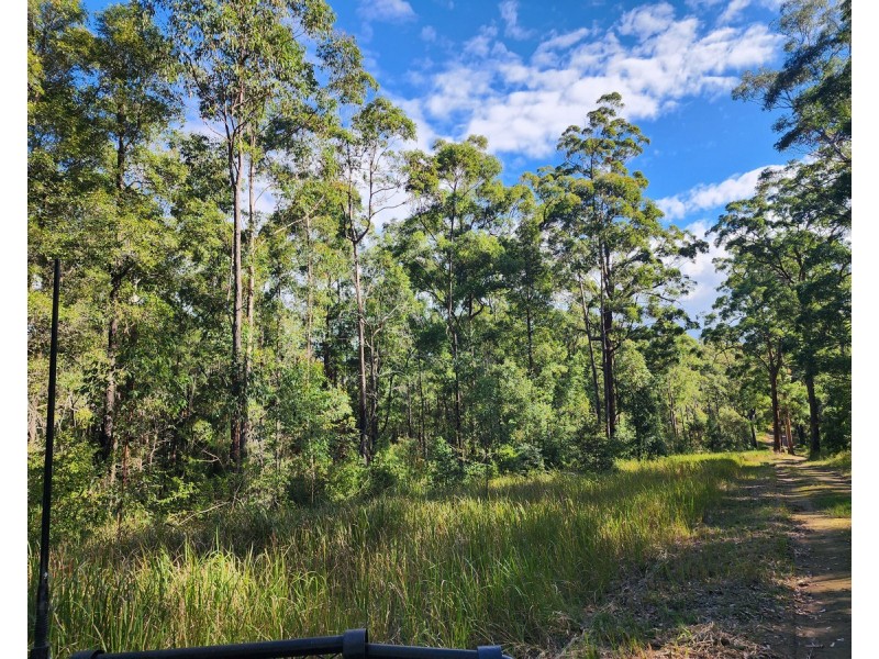 1 Seventeen Mile Road, Ravensbourne QLD 4352