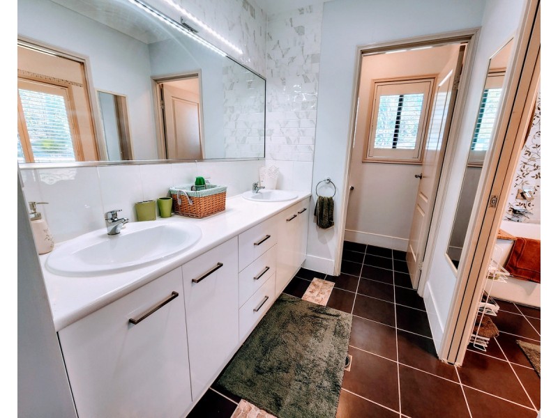 52 Wandin Road, Withcott QLD 4352