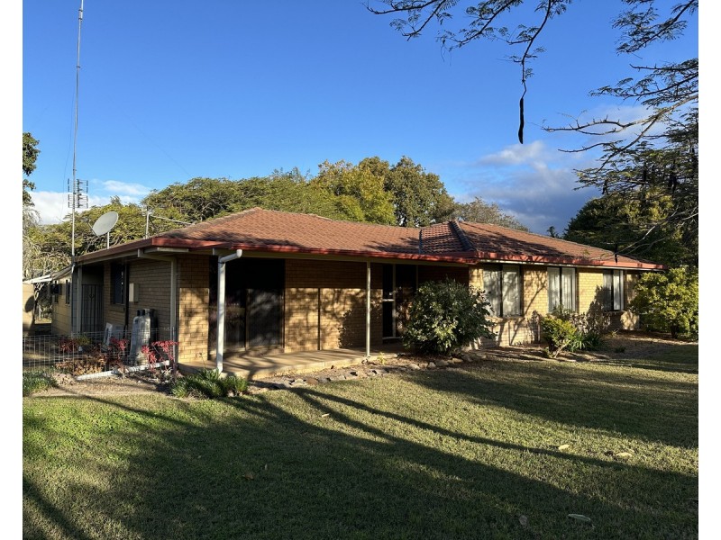 25 Shorelands Drive, Withcott QLD 4352