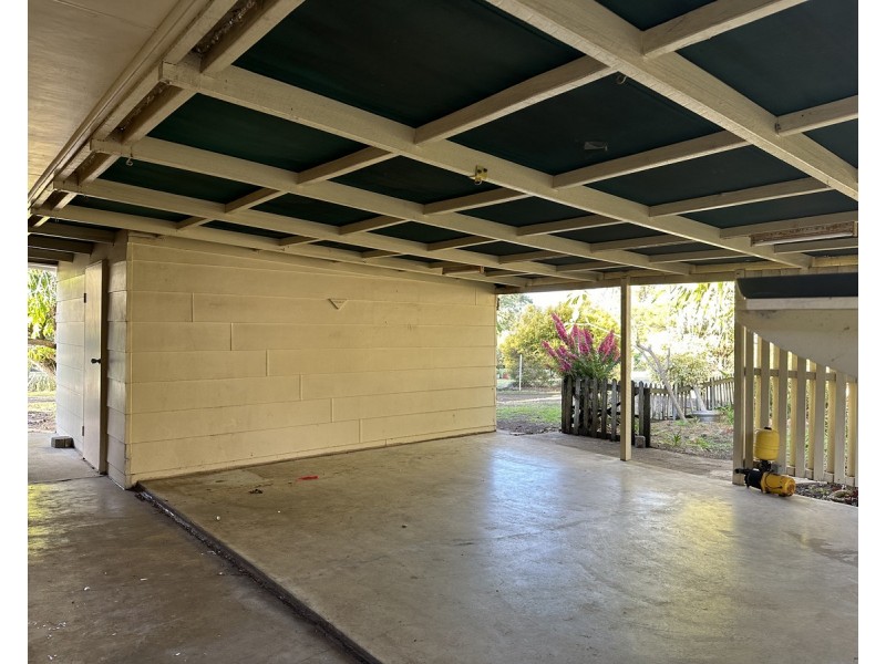 25 Shorelands Drive, Withcott QLD 4352