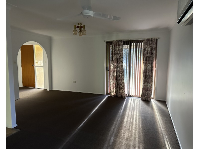 25 Shorelands Drive, Withcott QLD 4352