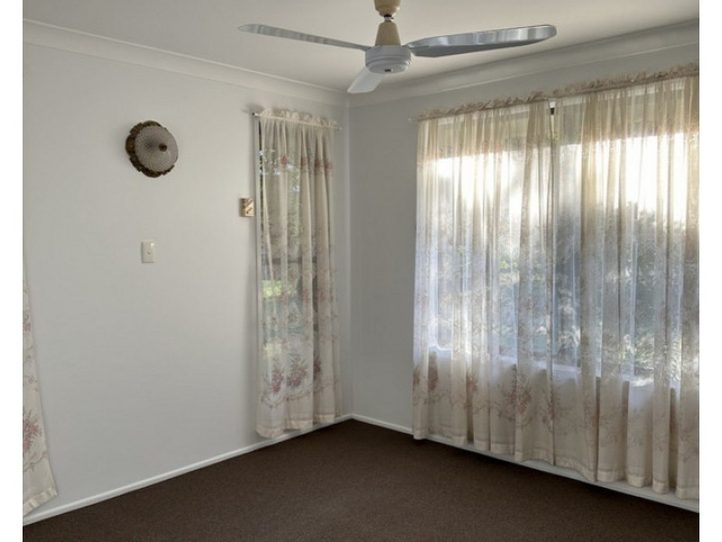 25 Shorelands Drive, Withcott QLD 4352