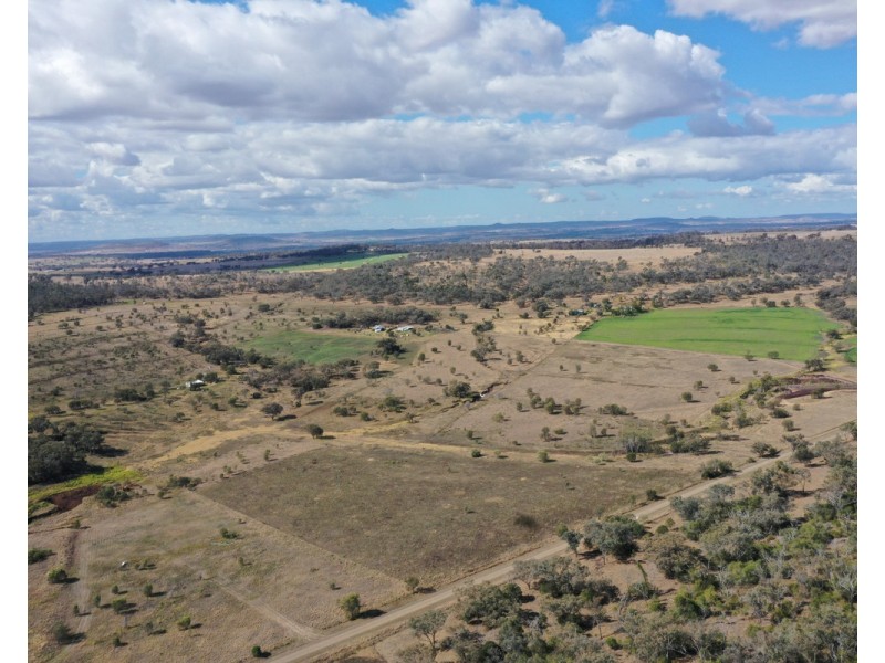 402 Stower Road, Linthorpe QLD 4356