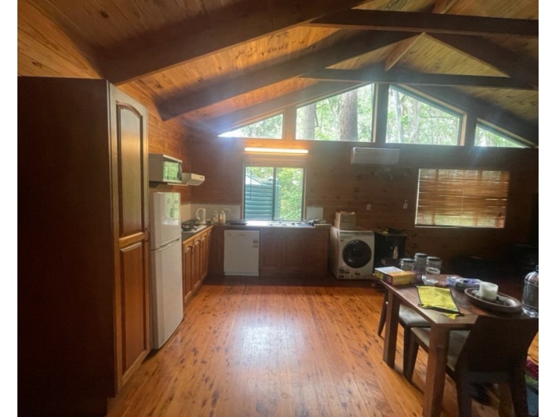 2/84 Palmtree Road, Palmtree QLD 4352