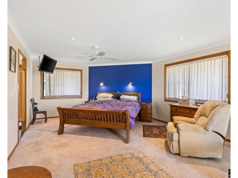 11 High Street, Highfields QLD 4352