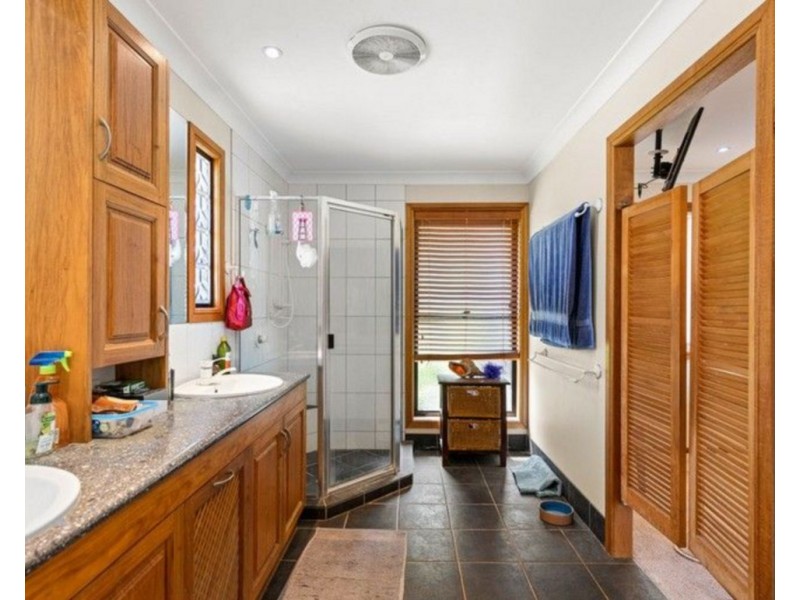 11 High Street, Highfields QLD 4352