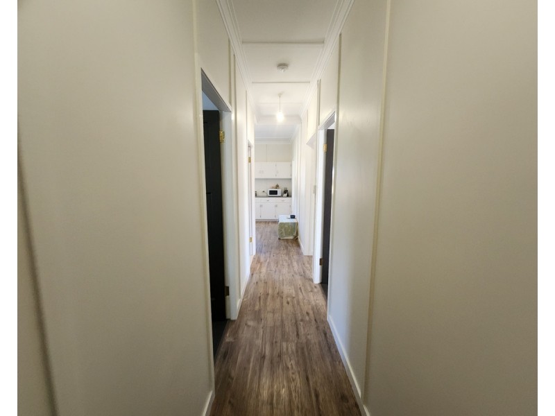 5 John Street, Crows Nest QLD 4355