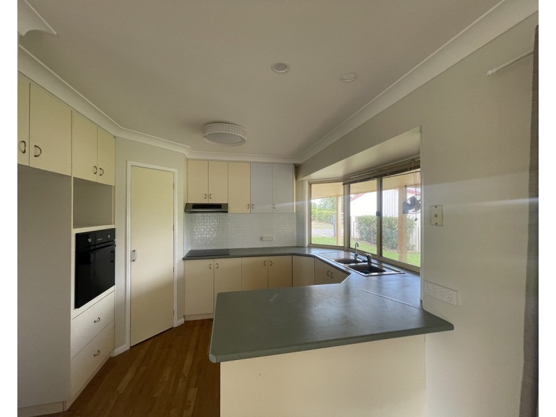92 Helendale Drive, Helidon Spa QLD 4344