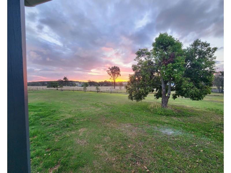 30 Cooke Street, Goombungee QLD 4354