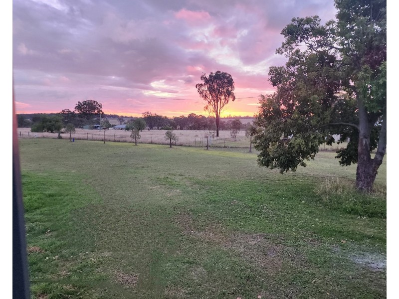 30 Cooke Street, Goombungee QLD 4354