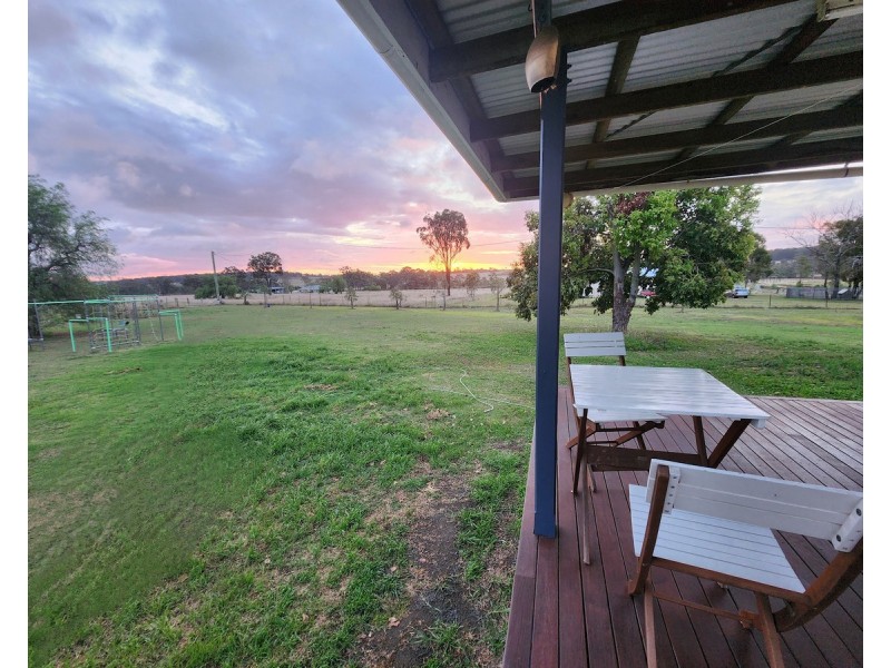 30 Cooke Street, Goombungee QLD 4354