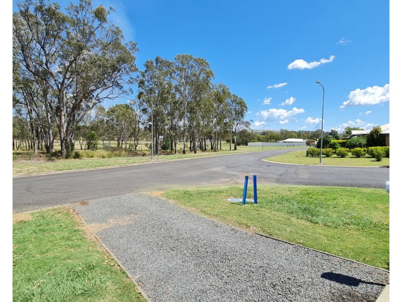 20 Parkland Drive, Crows Nest QLD 4355