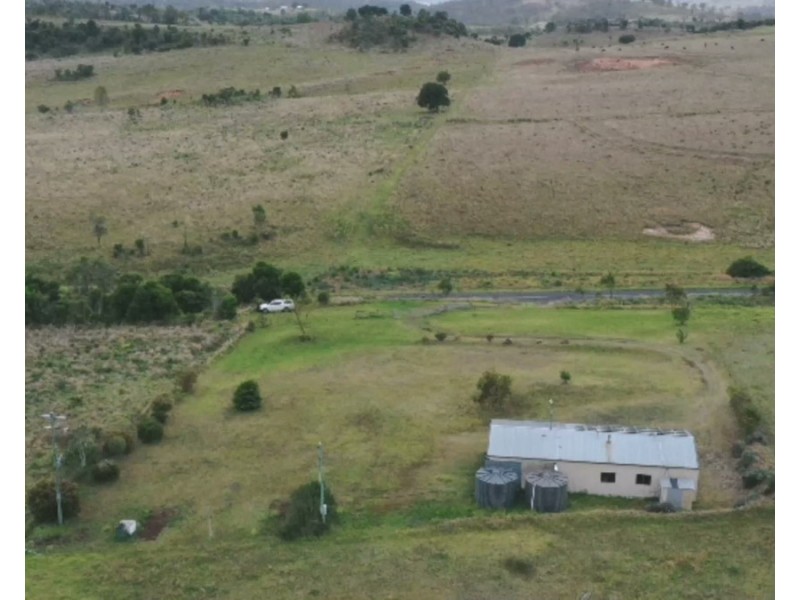 1029 Haden Crows Nest Road, Bergen QLD 4353