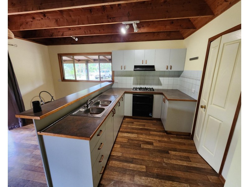 42 Costello Road, Cabarlah QLD 4352