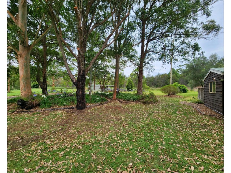 42 Costello Road, Cabarlah QLD 4352