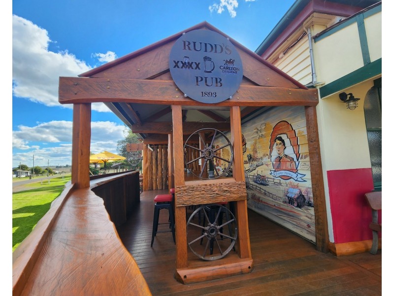 10 TOOTH SREET, Nobby QLD 4360