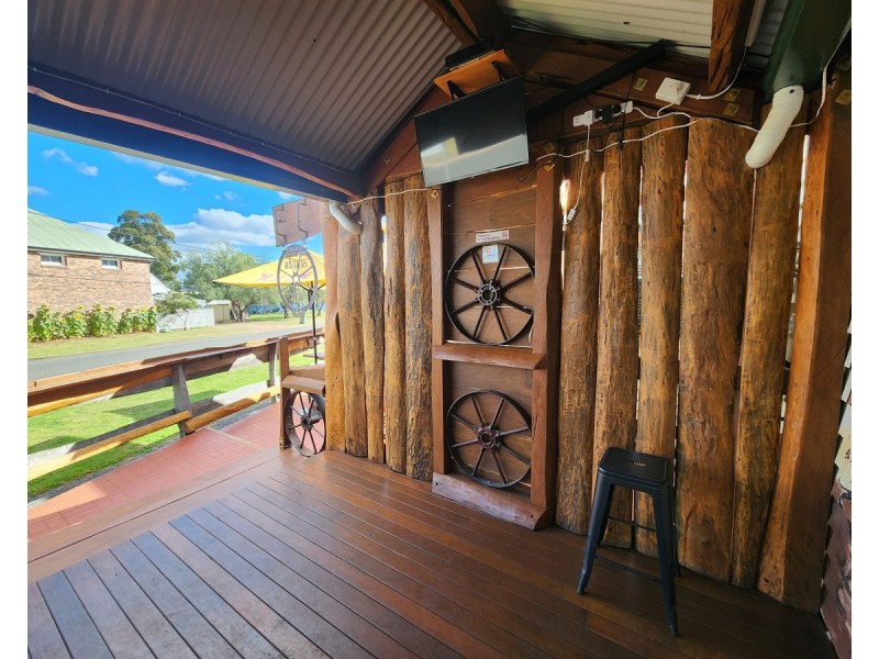 10 TOOTH SREET, Nobby QLD 4360