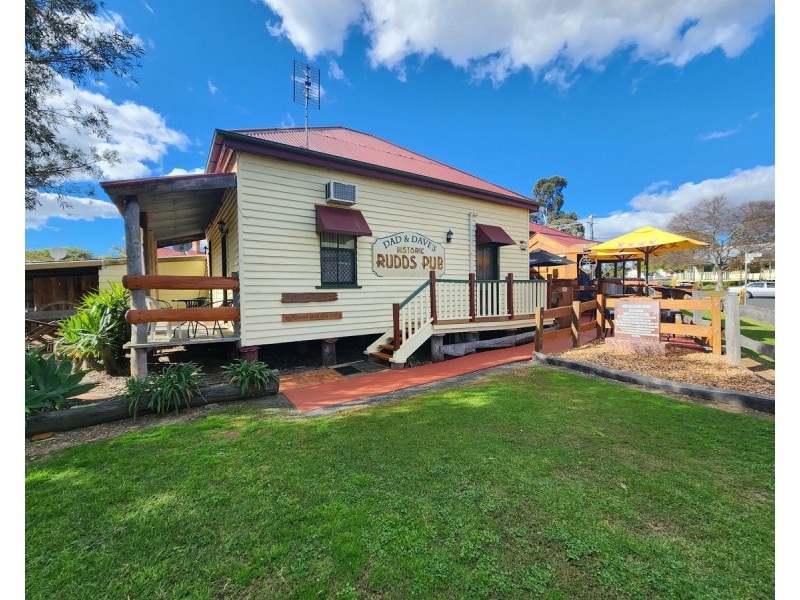 10 TOOTH SREET, Nobby QLD 4360