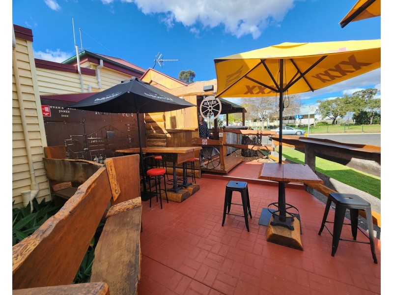 10 TOOTH SREET, Nobby QLD 4360