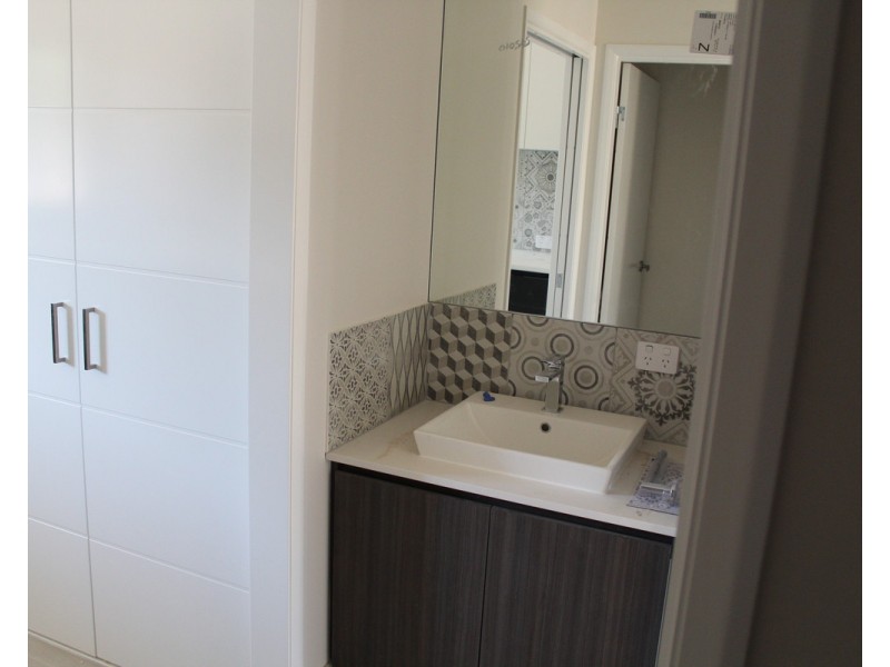 6 Bottle Tree Court, Withcott QLD 4352