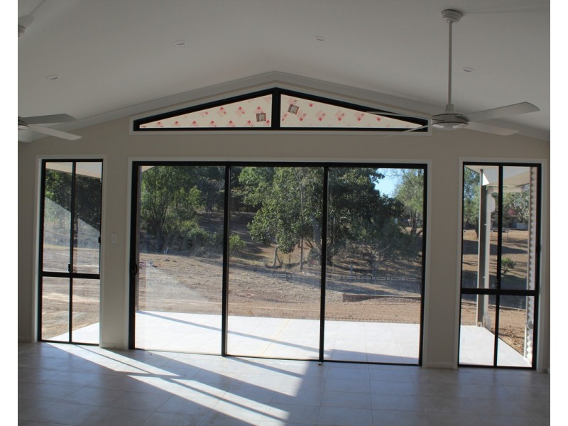 6 Bottle Tree Court, Withcott QLD 4352