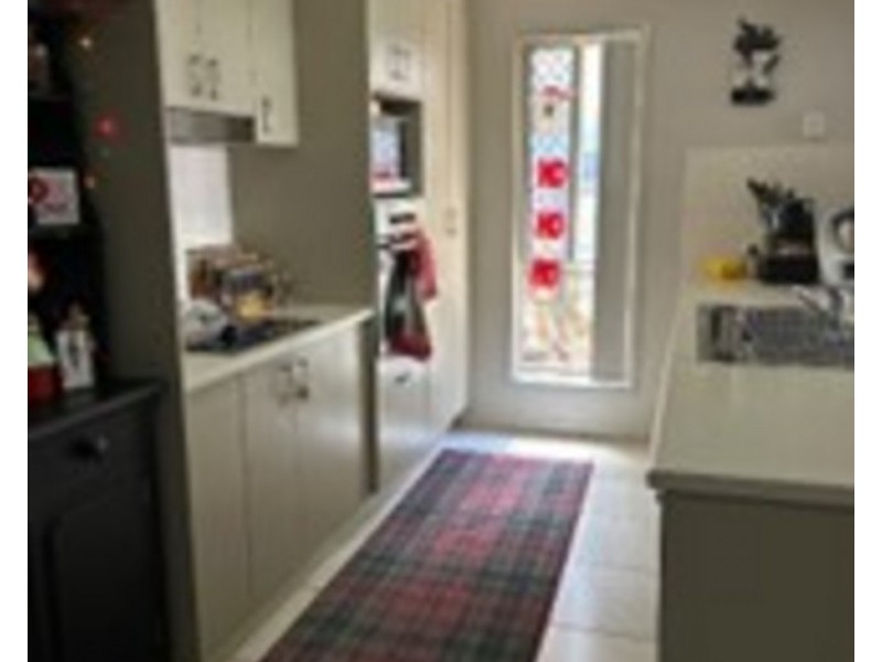 10 Kordan Boulevard, Raceview QLD 4305