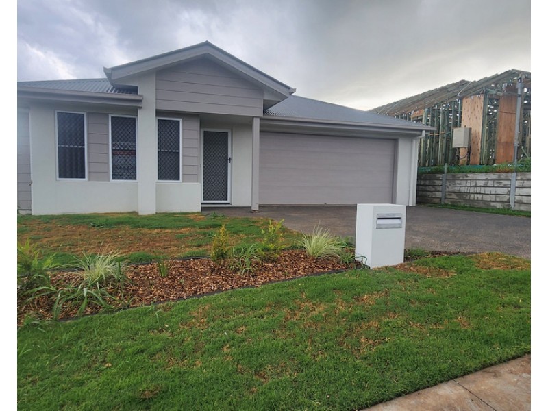 6 Sunrise Street, Glenvale QLD 4350