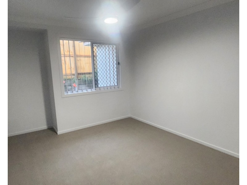 6 Sunrise Street, Glenvale QLD 4350