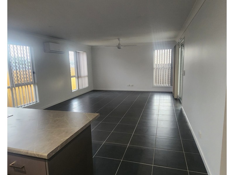 6 Sunrise Street, Glenvale QLD 4350