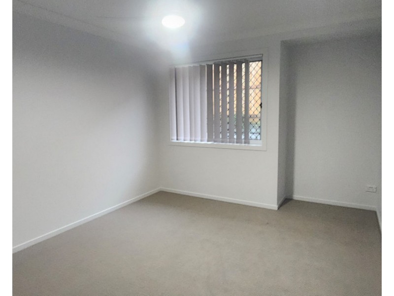 6 Sunrise Street, Glenvale QLD 4350