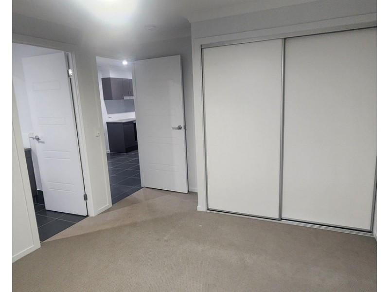 6 Sunrise Street, Glenvale QLD 4350