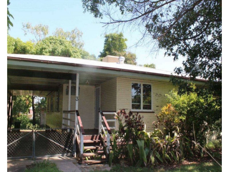 3 Hewitt Street, Moura QLD 4718